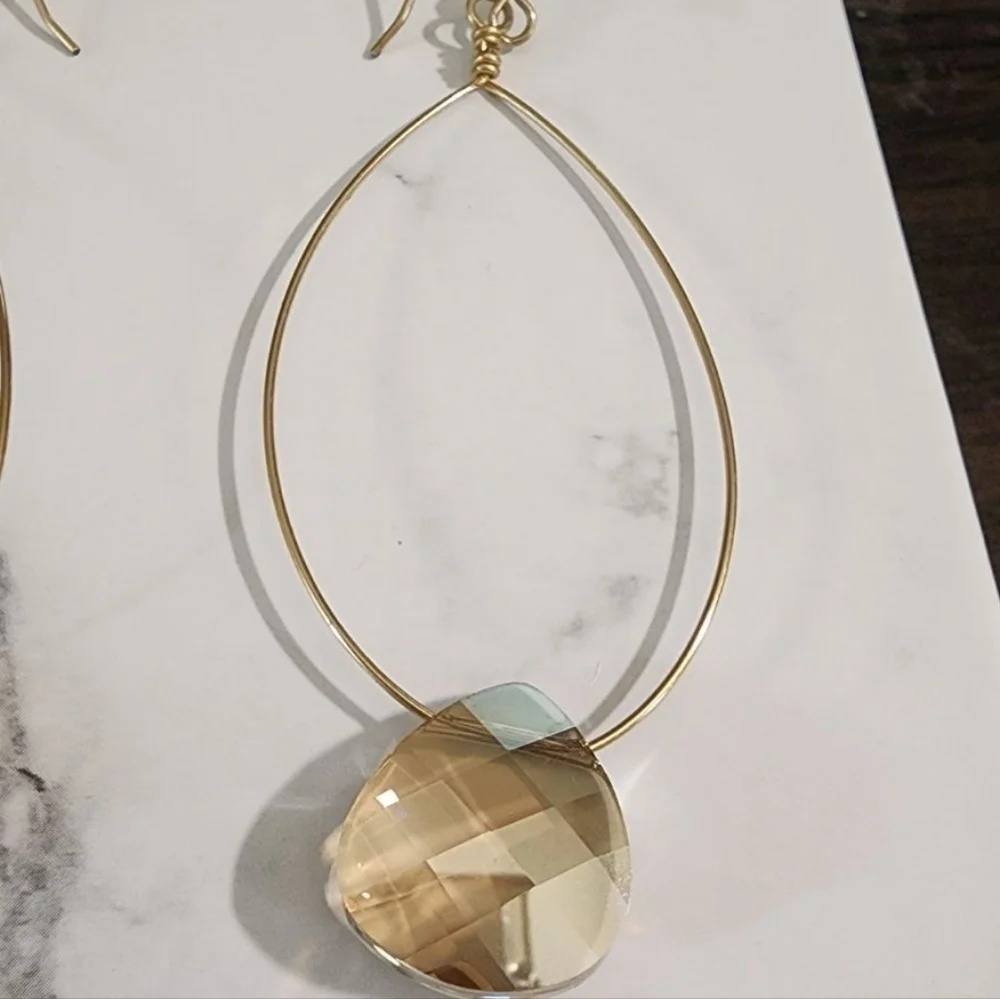 Champagne Crystal Matte Gold Inset Oval Earrings